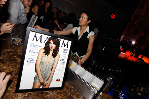 MaximsDecemberIssueCelebrationWithAshleyGreene036.jpg MaximsDecemberIssueCelebrationWithAshleyGreene036.jpg