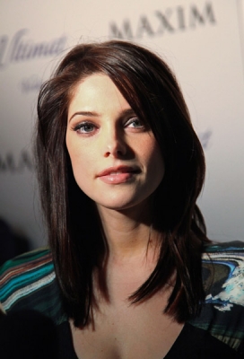 MaximsDecemberIssueCelebrationWithAshleyGreene005.jpg