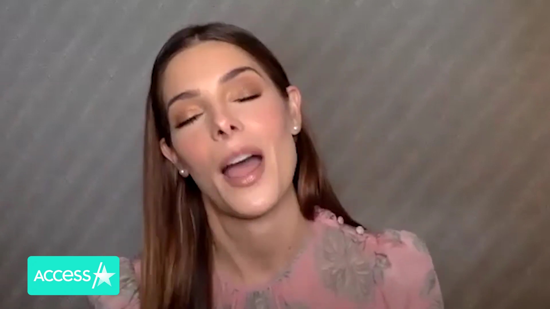 Ashley-Greene-dot-nl_AftermathPressJunket-AccesHollywood0014.jpg