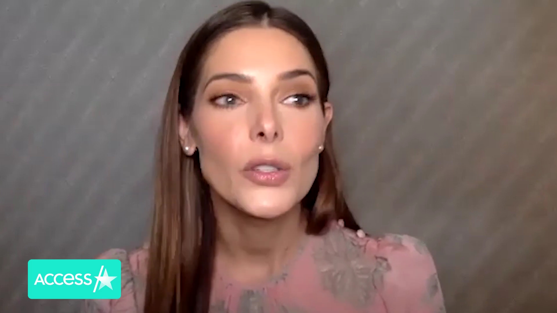 Ashley-Greene-dot-nl_AftermathPressJunket-AccesHollywood0022.jpg