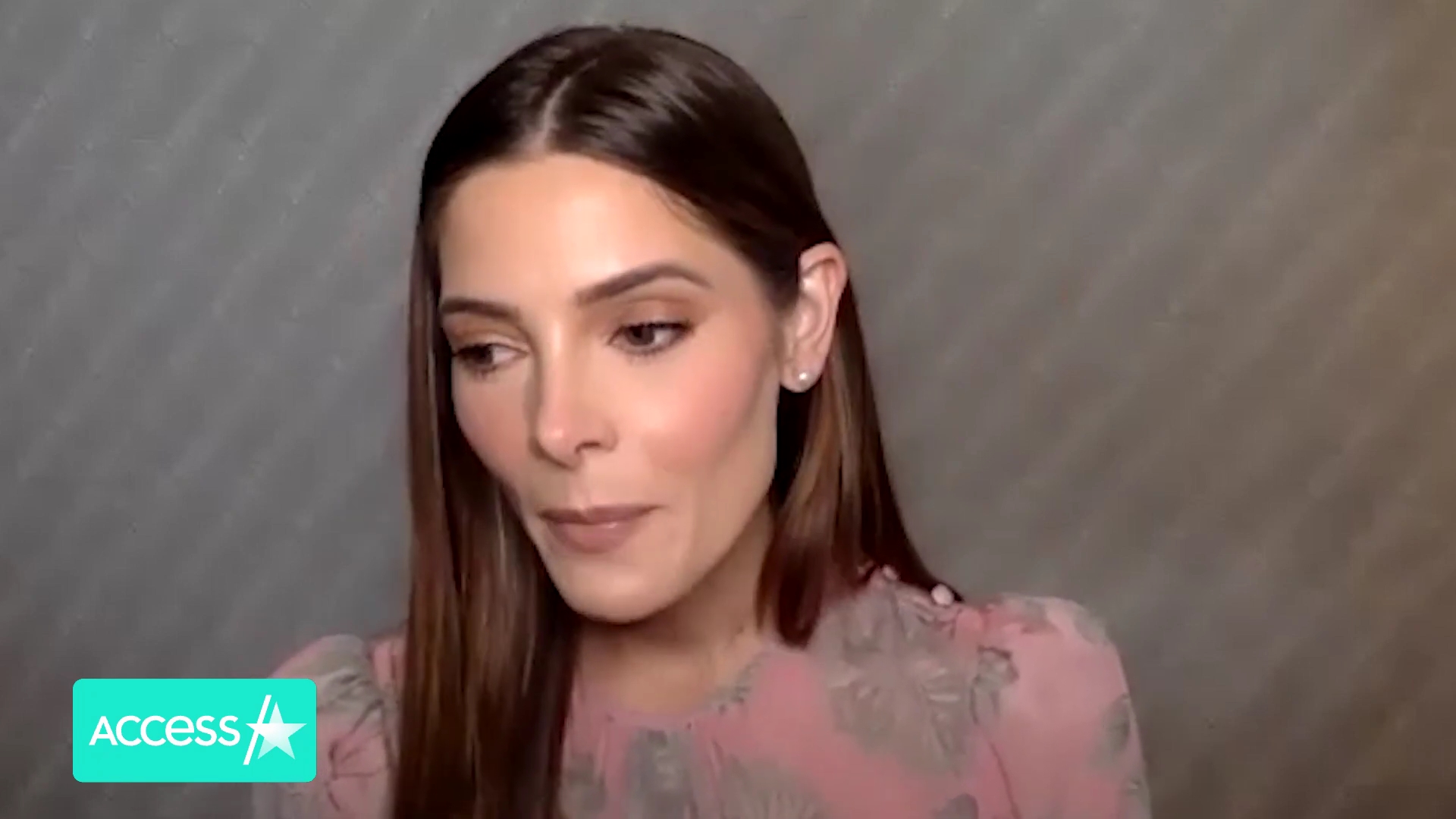Ashley-Greene-dot-nl_AftermathPressJunket-AccesHollywood0047.jpg
