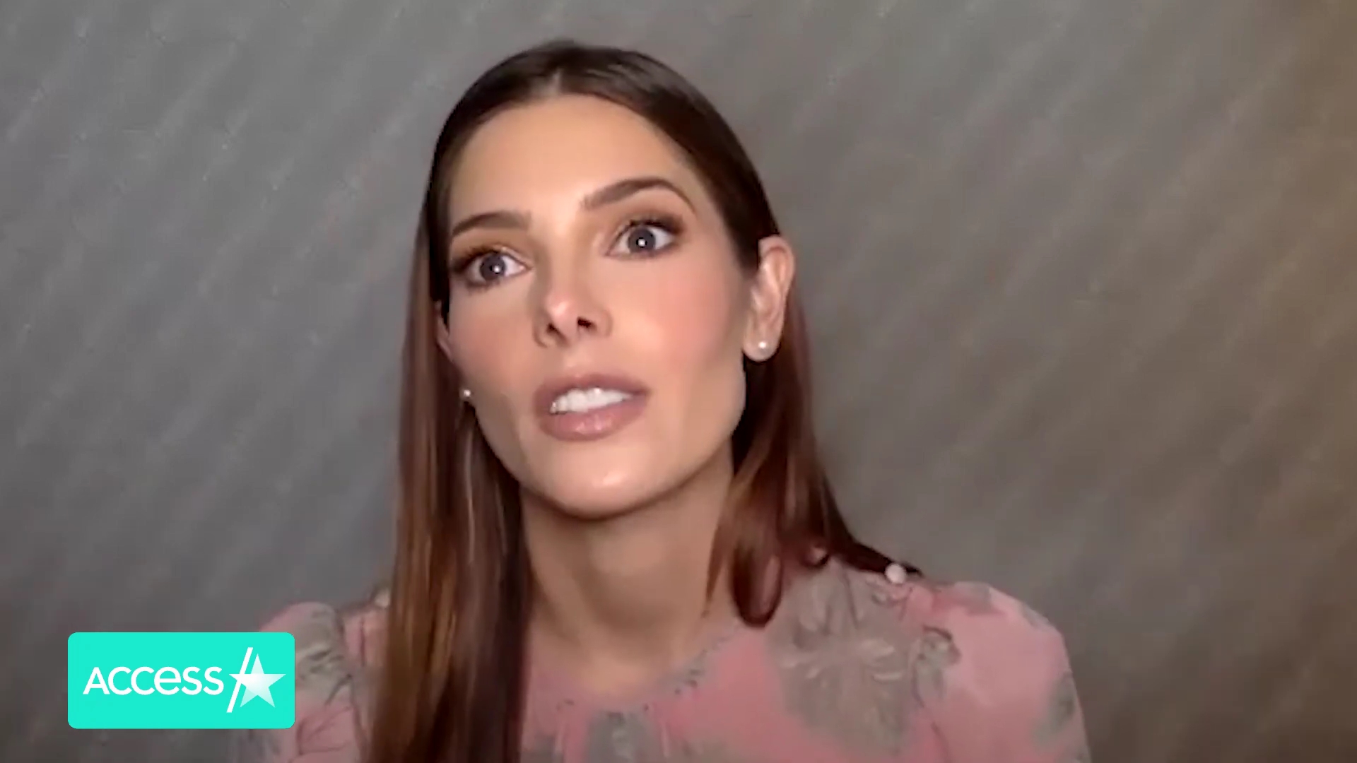 Ashley-Greene-dot-nl_AftermathPressJunket-AccesHollywood0049.jpg
