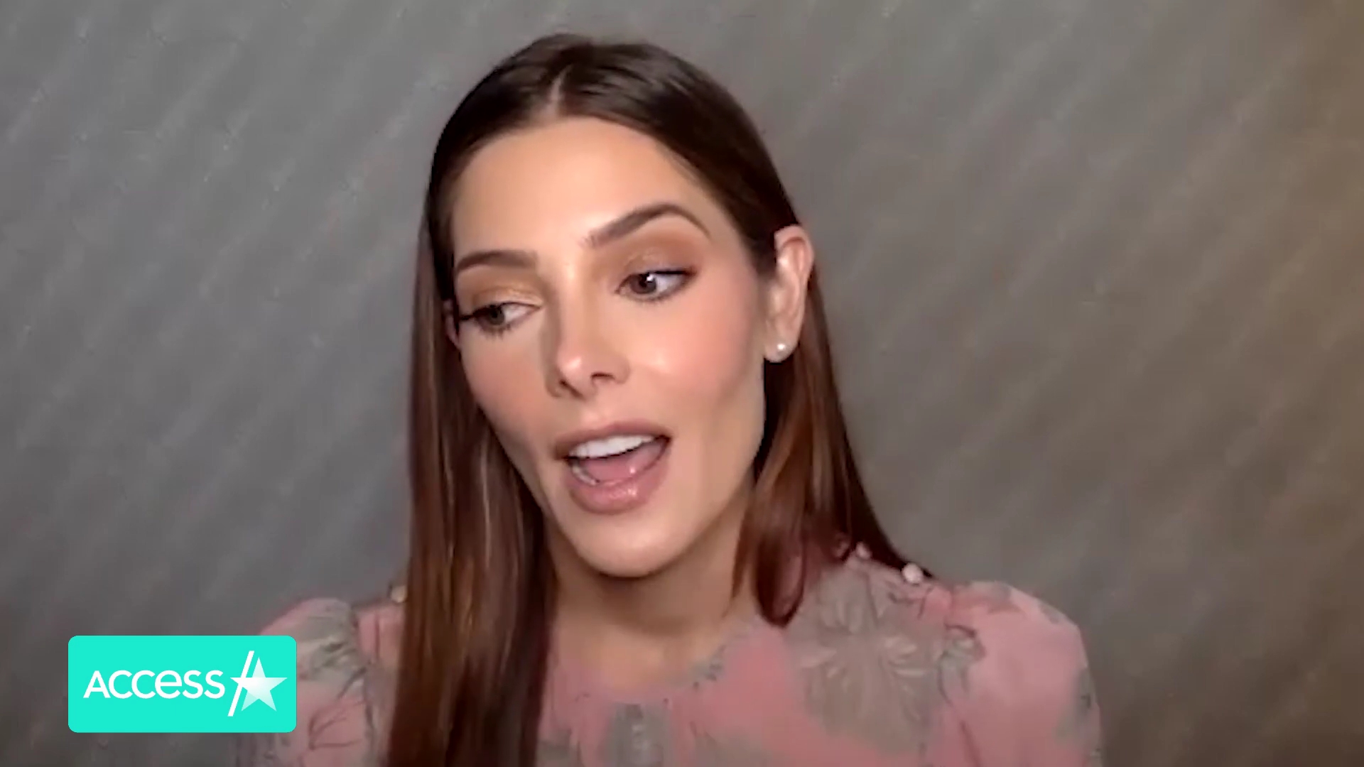 Ashley-Greene-dot-nl_AftermathPressJunket-AccesHollywood0051.jpg
