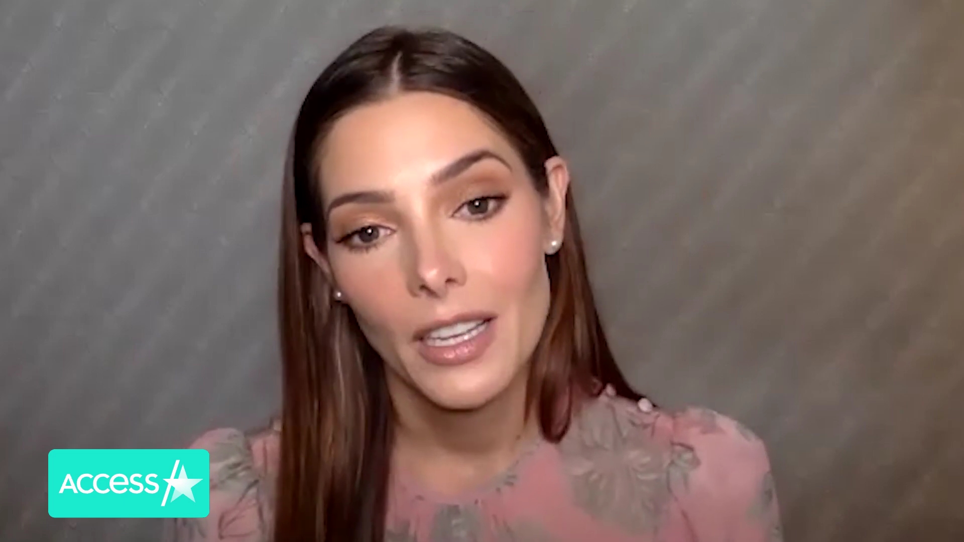 Ashley-Greene-dot-nl_AftermathPressJunket-AccesHollywood0052.jpg