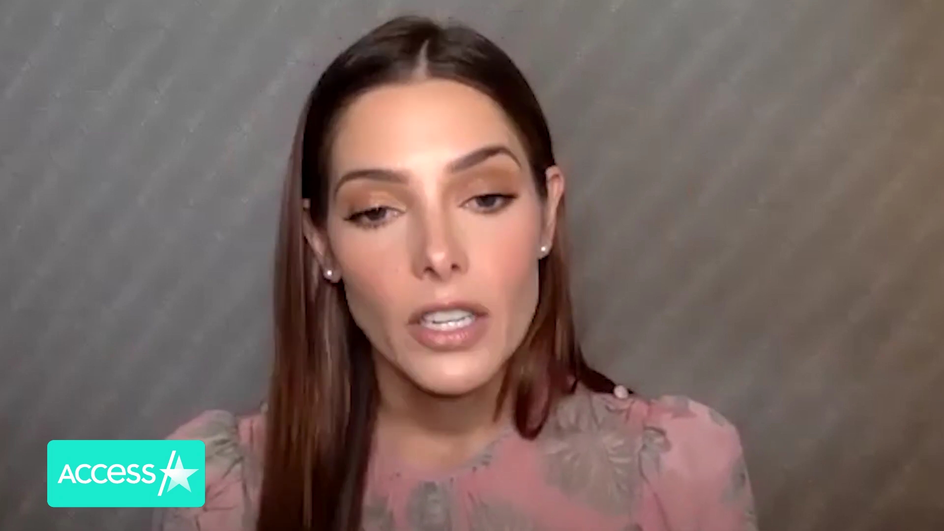 Ashley-Greene-dot-nl_AftermathPressJunket-AccesHollywood0055.jpg