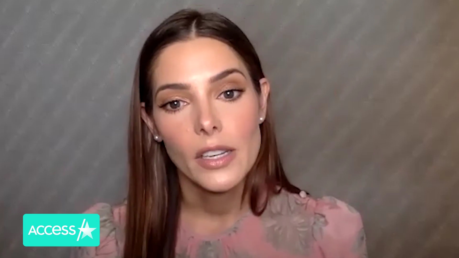 Ashley-Greene-dot-nl_AftermathPressJunket-AccesHollywood0056.jpg