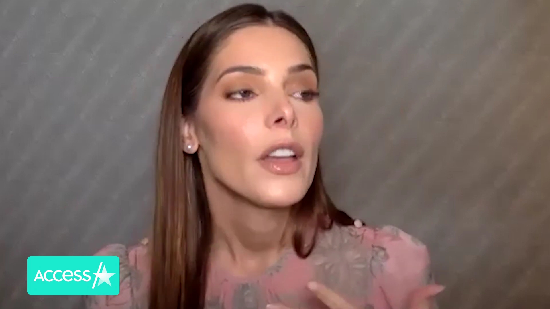 Ashley-Greene-dot-nl_AftermathPressJunket-AccesHollywood0058.jpg