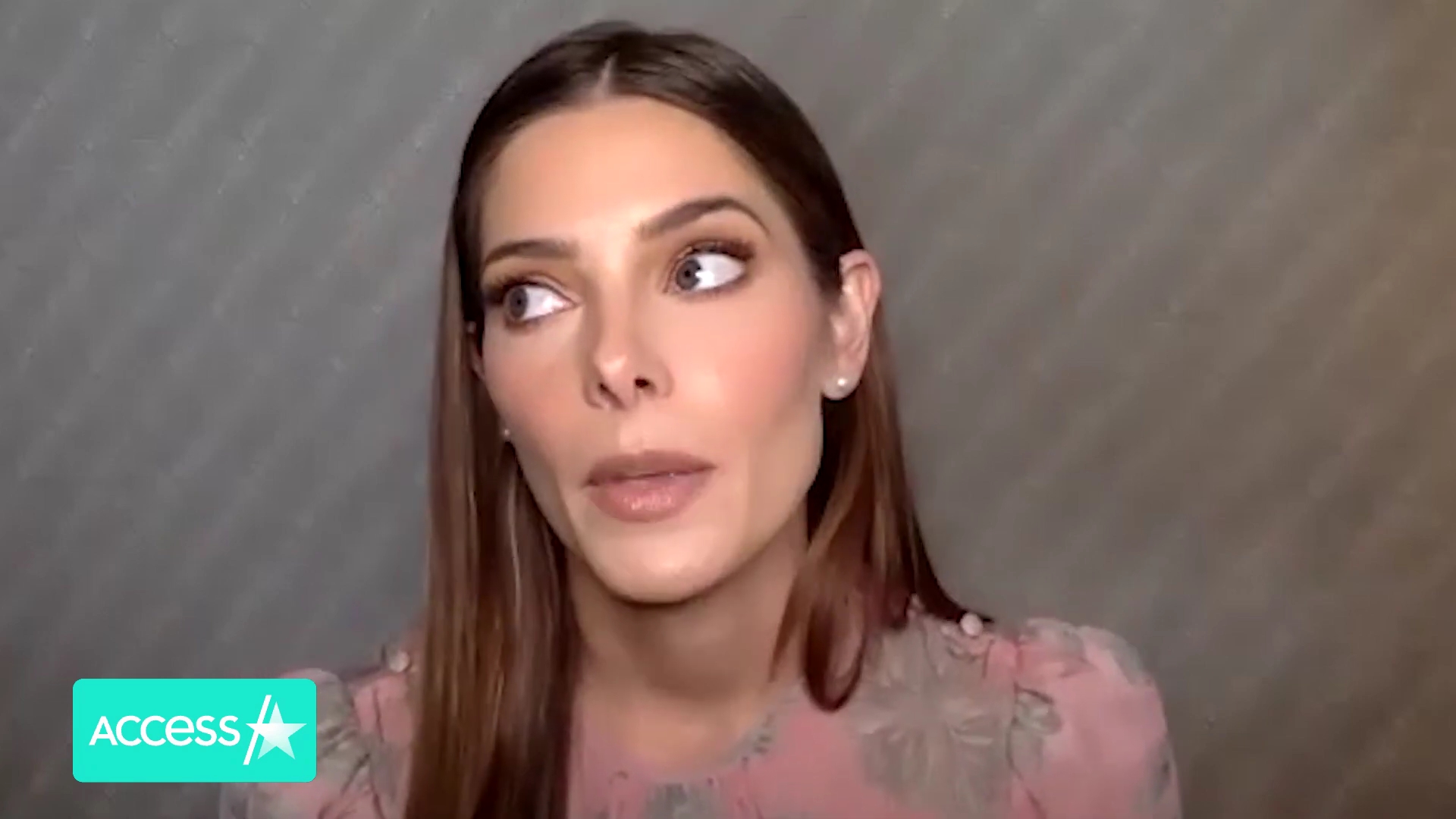 Ashley-Greene-dot-nl_AftermathPressJunket-AccesHollywood0060.jpg