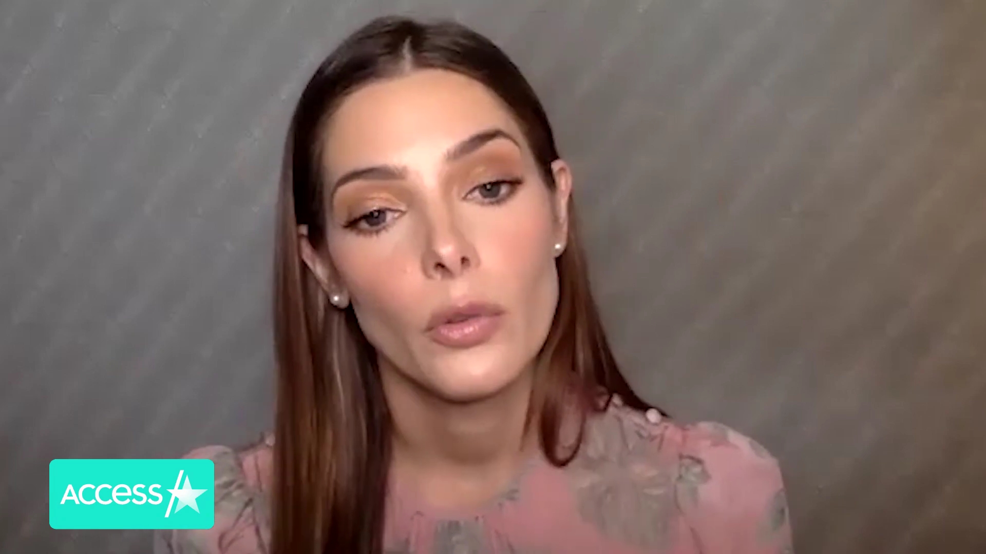 Ashley-Greene-dot-nl_AftermathPressJunket-AccesHollywood0061.jpg