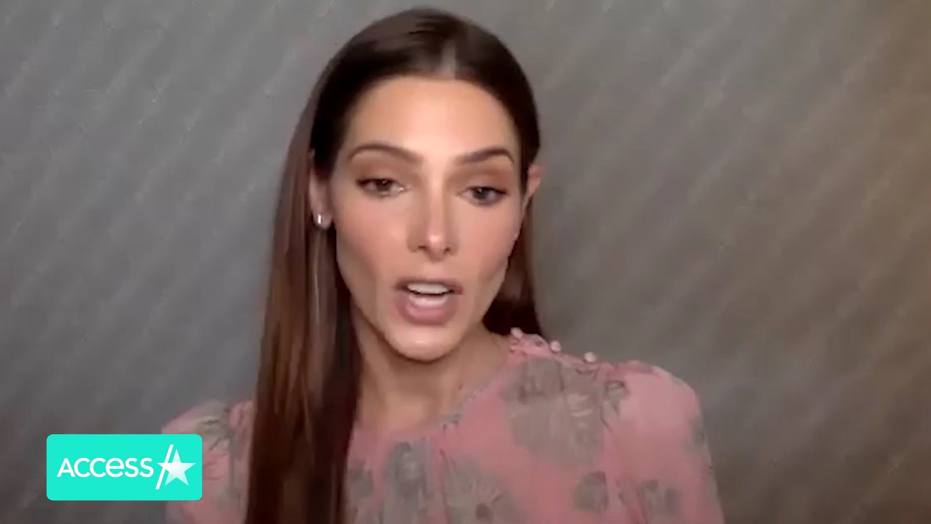 Ashley-Greene-dot-nl_AftermathPressJunket-AccesHollywood0084.jpg