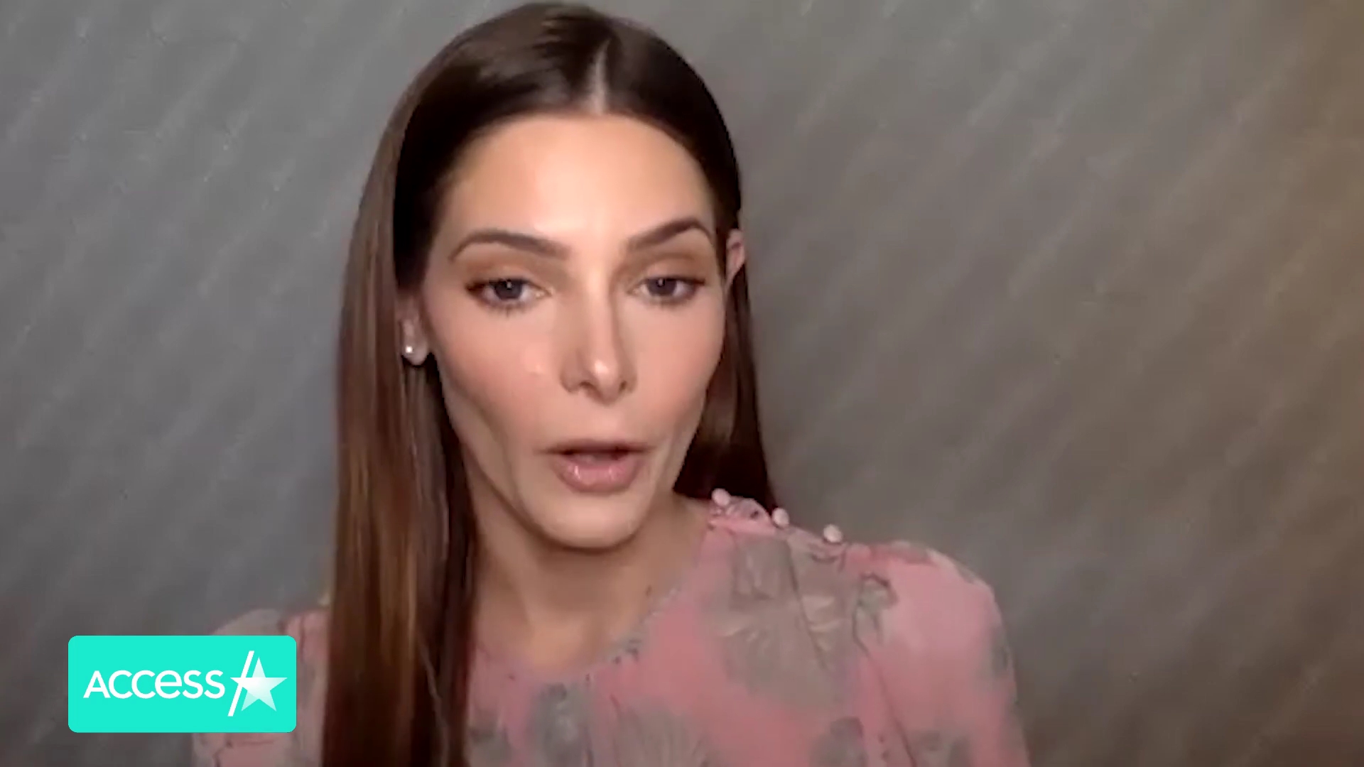 Ashley-Greene-dot-nl_AftermathPressJunket-AccesHollywood0085.jpg