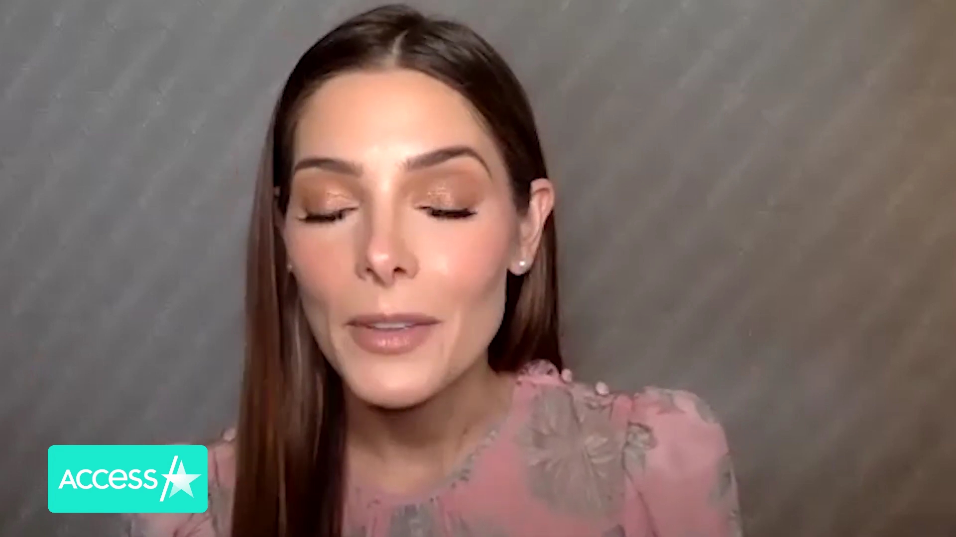 Ashley-Greene-dot-nl_AftermathPressJunket-AccesHollywood0091.jpg