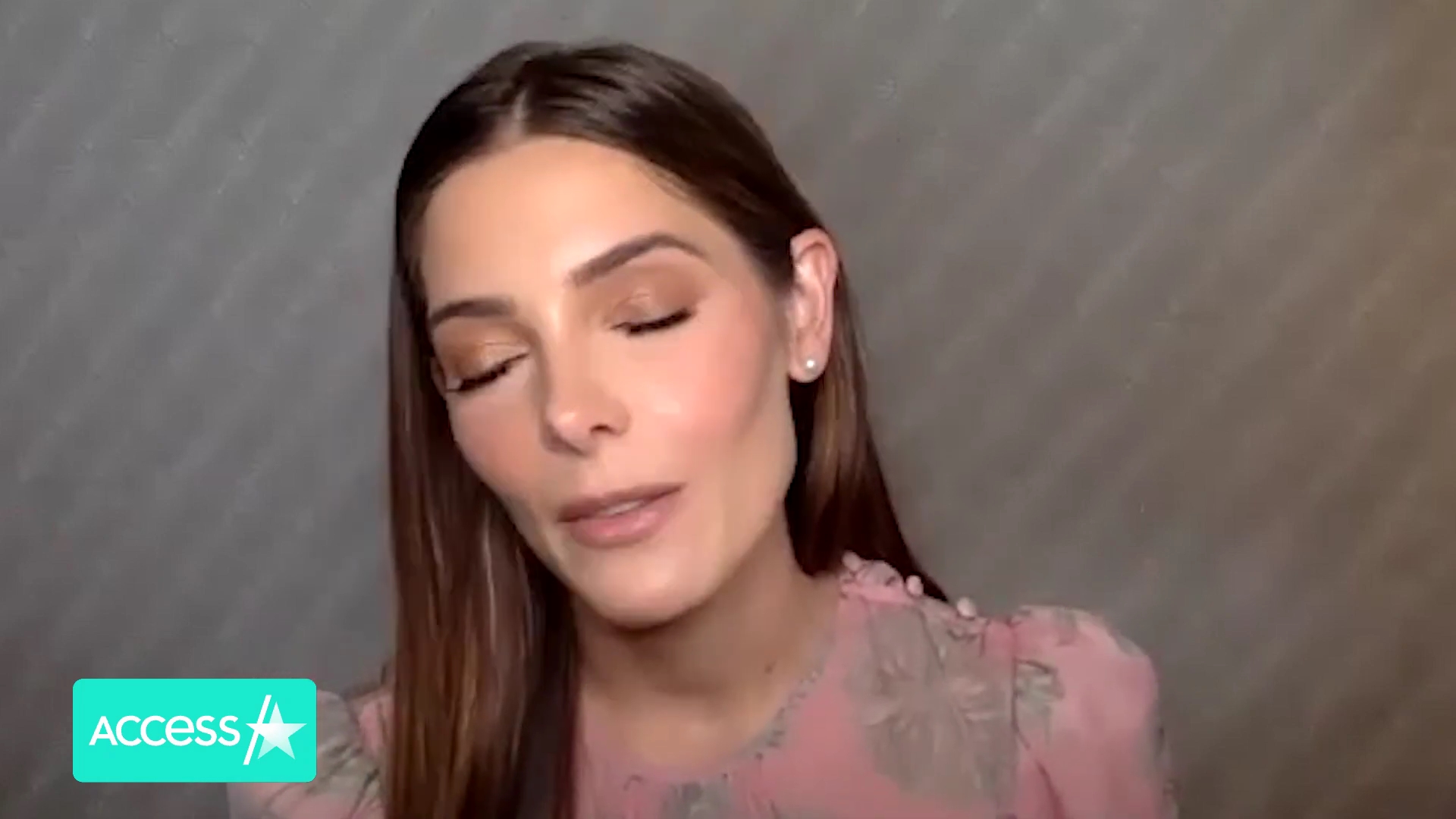Ashley-Greene-dot-nl_AftermathPressJunket-AccesHollywood0101.jpg