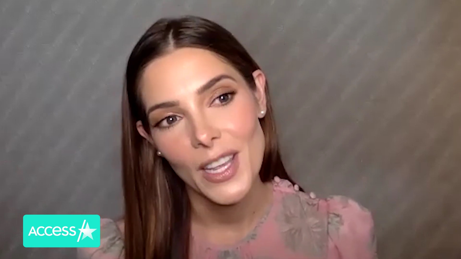 Ashley-Greene-dot-nl_AftermathPressJunket-AccesHollywood0102.jpg