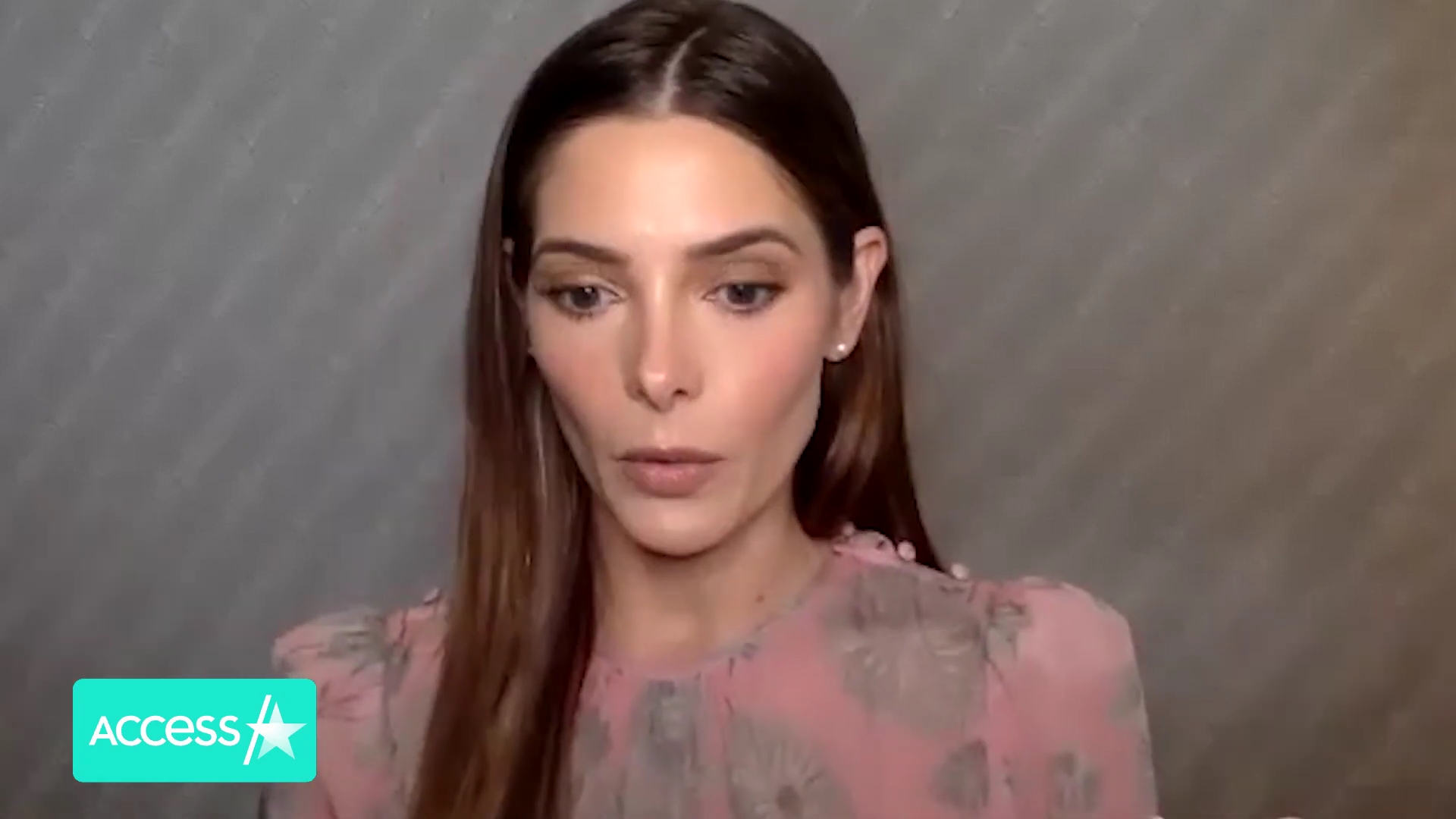 Ashley-Greene-dot-nl_AftermathPressJunket-AccesHollywood0109.jpg