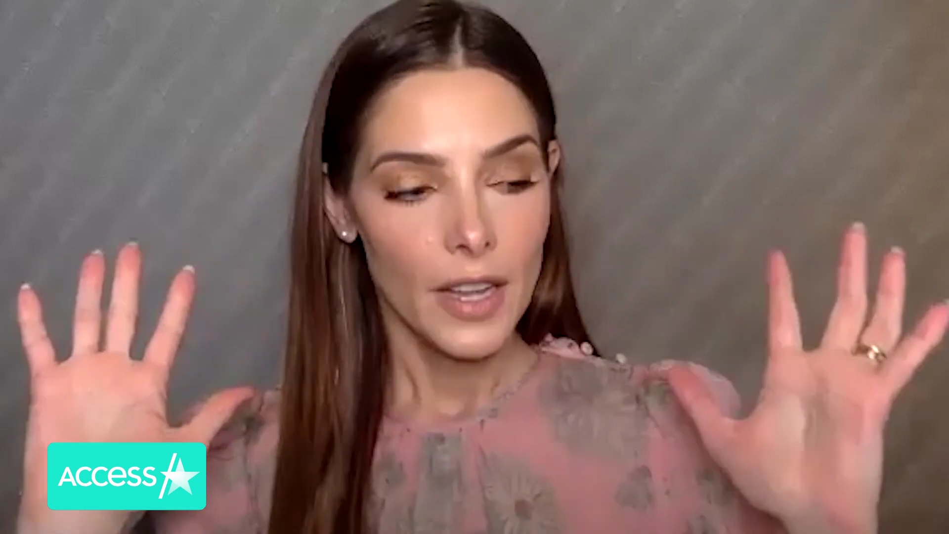 Ashley-Greene-dot-nl_AftermathPressJunket-AccesHollywood0111.jpg