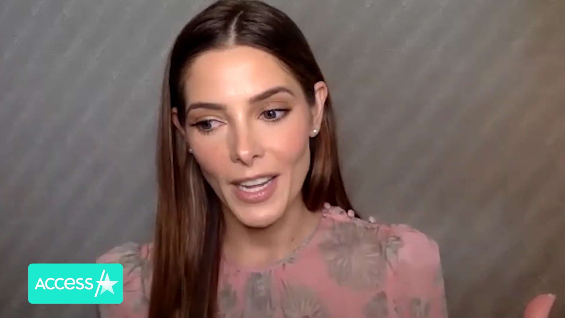 Ashley-Greene-dot-nl_AftermathPressJunket-AccesHollywood0116.jpg