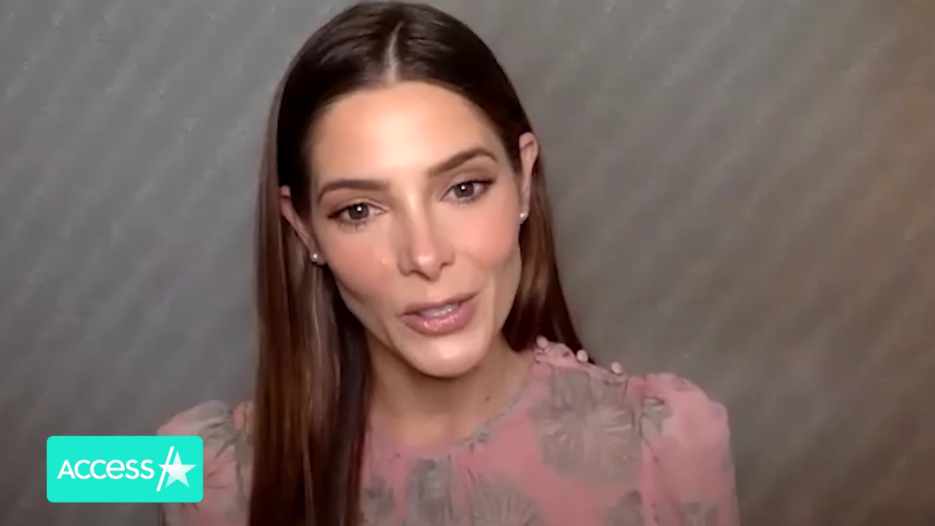 Ashley-Greene-dot-nl_AftermathPressJunket-AccesHollywood0122.jpg