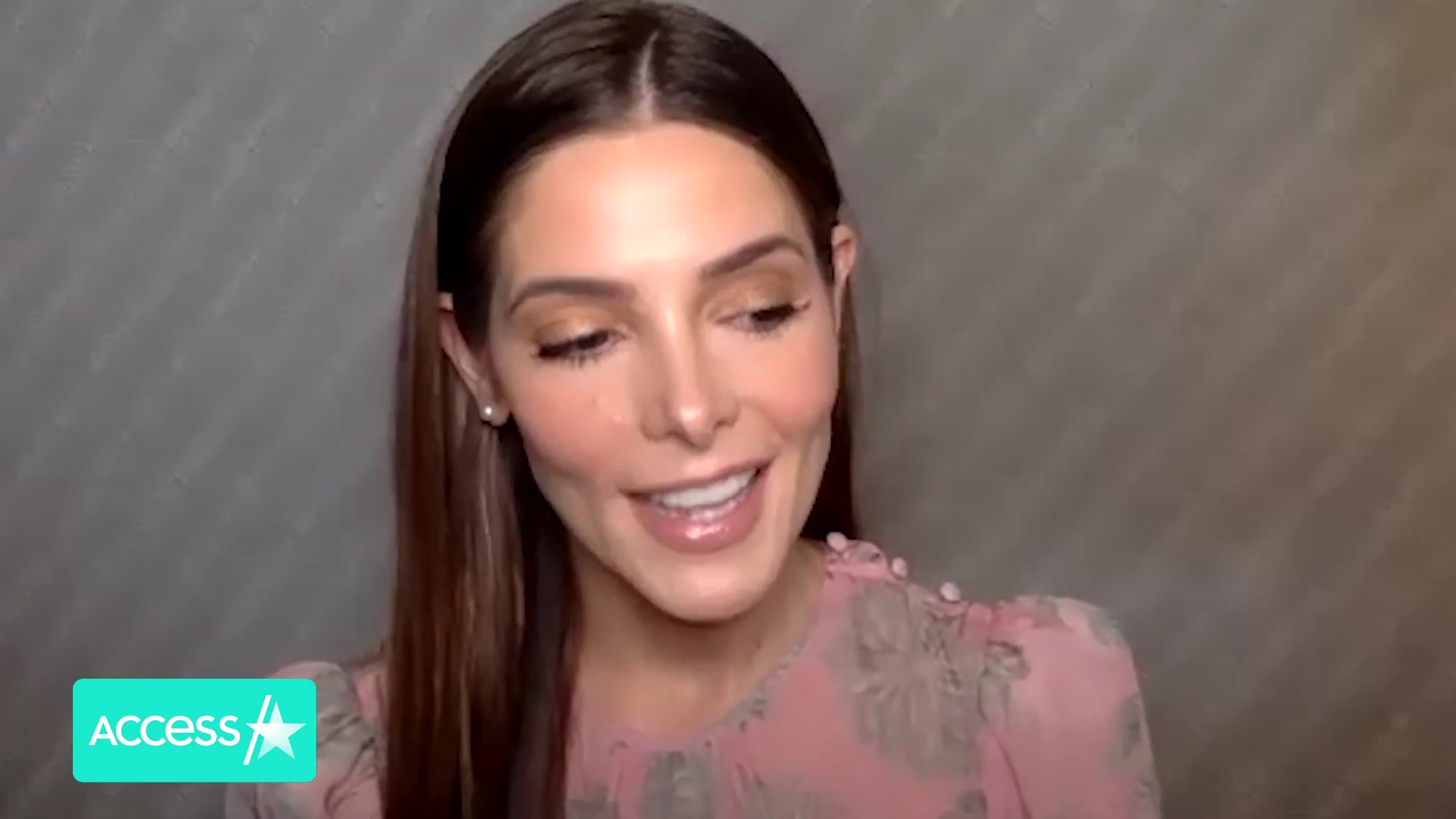Ashley-Greene-dot-nl_AftermathPressJunket-AccesHollywood0146.jpg
