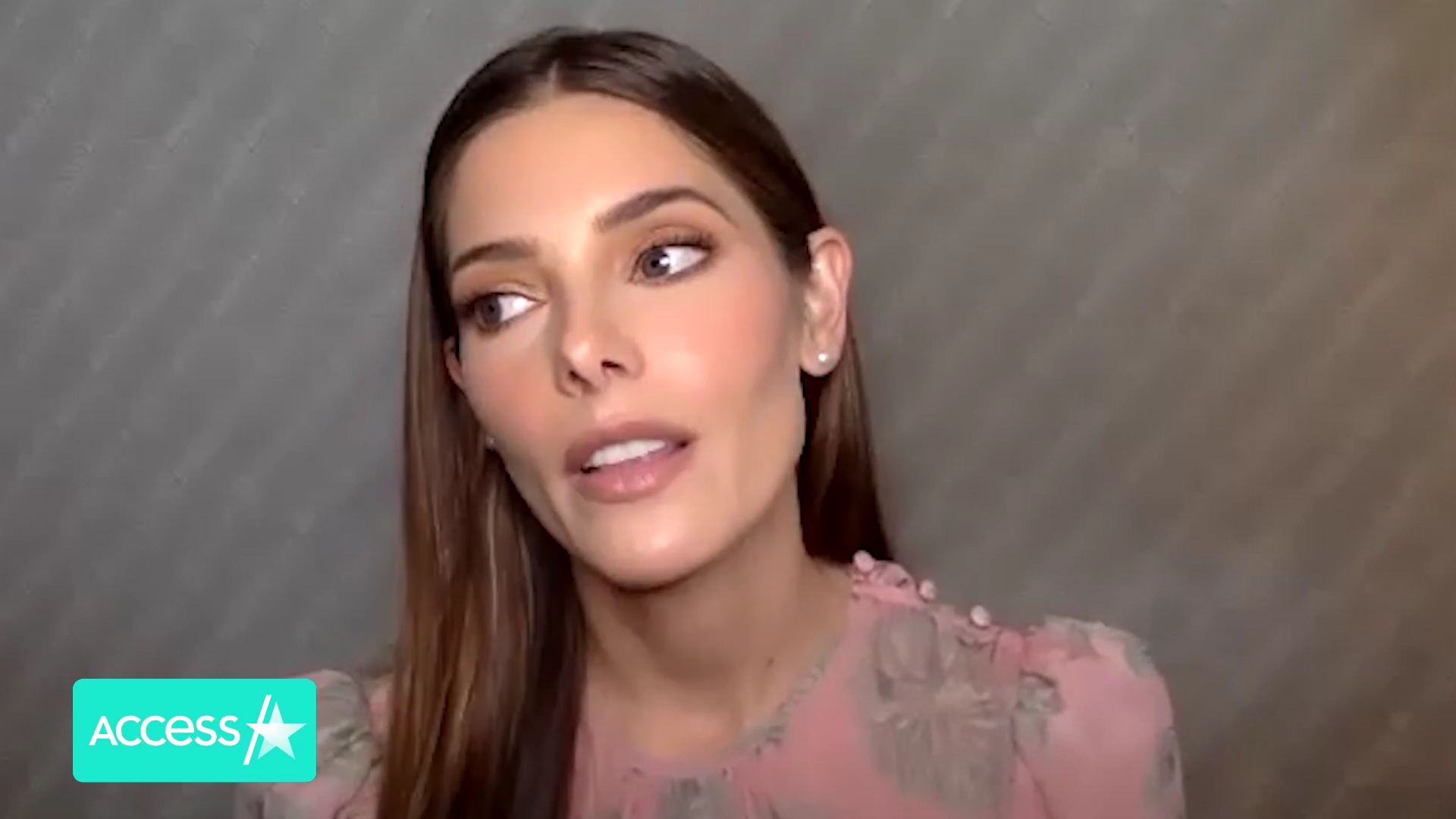 Ashley-Greene-dot-nl_AftermathPressJunket-AccesHollywood0152.jpg