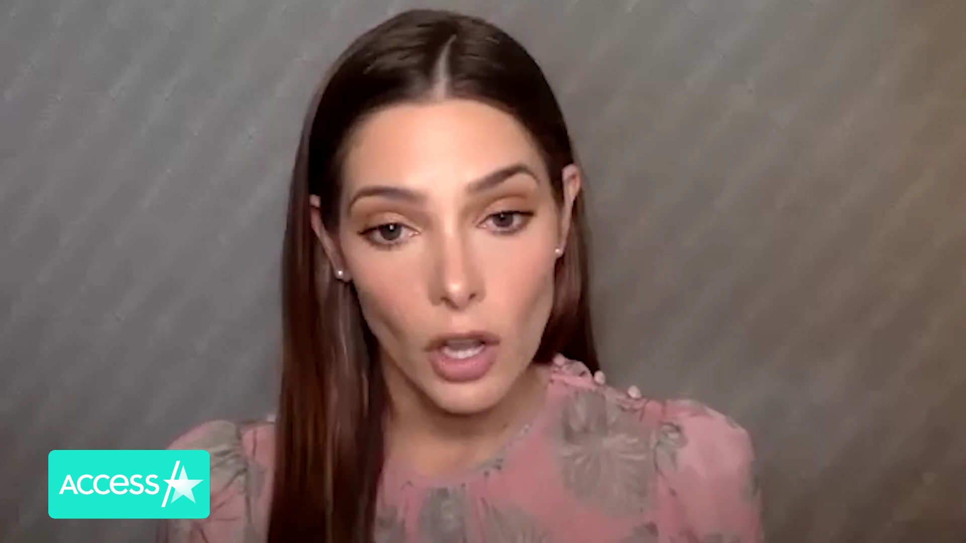 Ashley-Greene-dot-nl_AftermathPressJunket-AccesHollywood0159.jpg