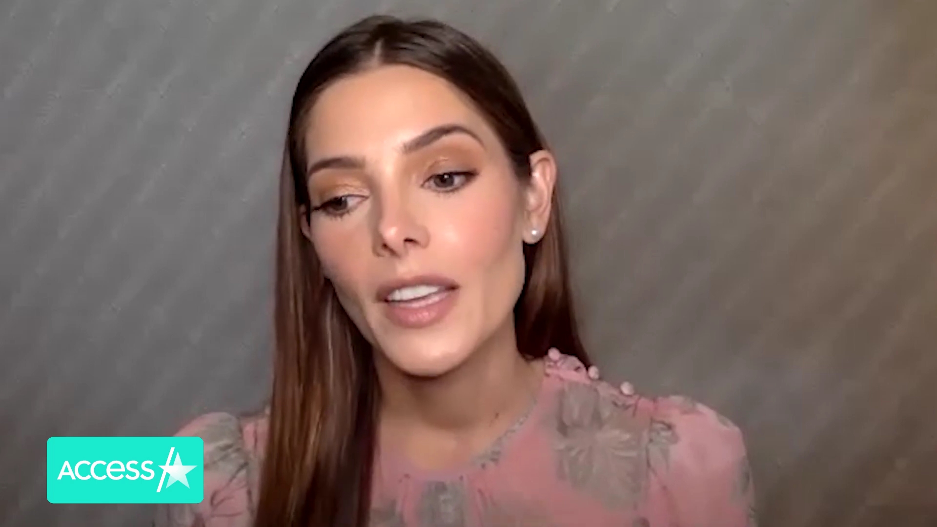 Ashley-Greene-dot-nl_AftermathPressJunket-AccesHollywood0162.jpg