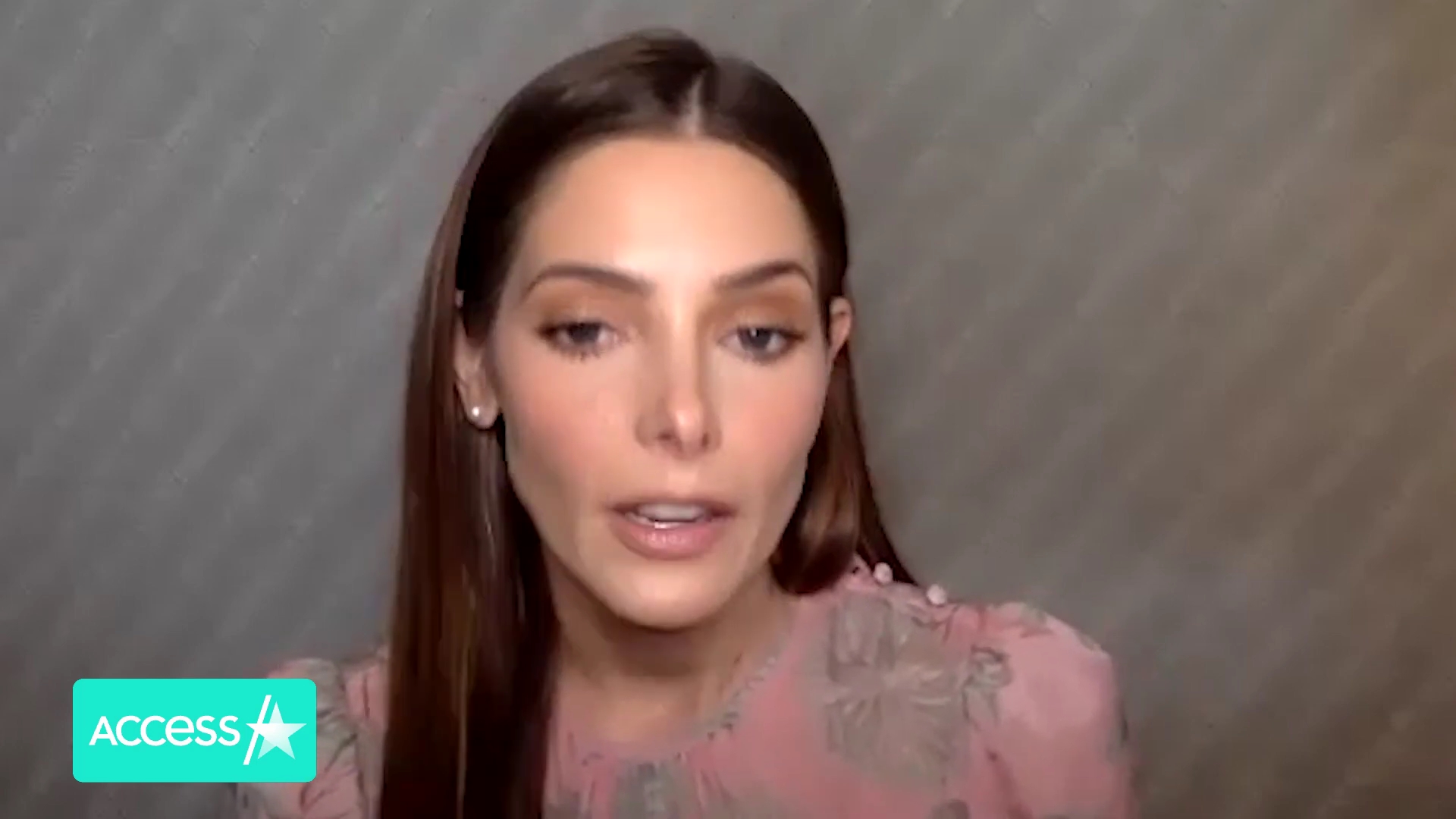 Ashley-Greene-dot-nl_AftermathPressJunket-AccesHollywood0176.jpg