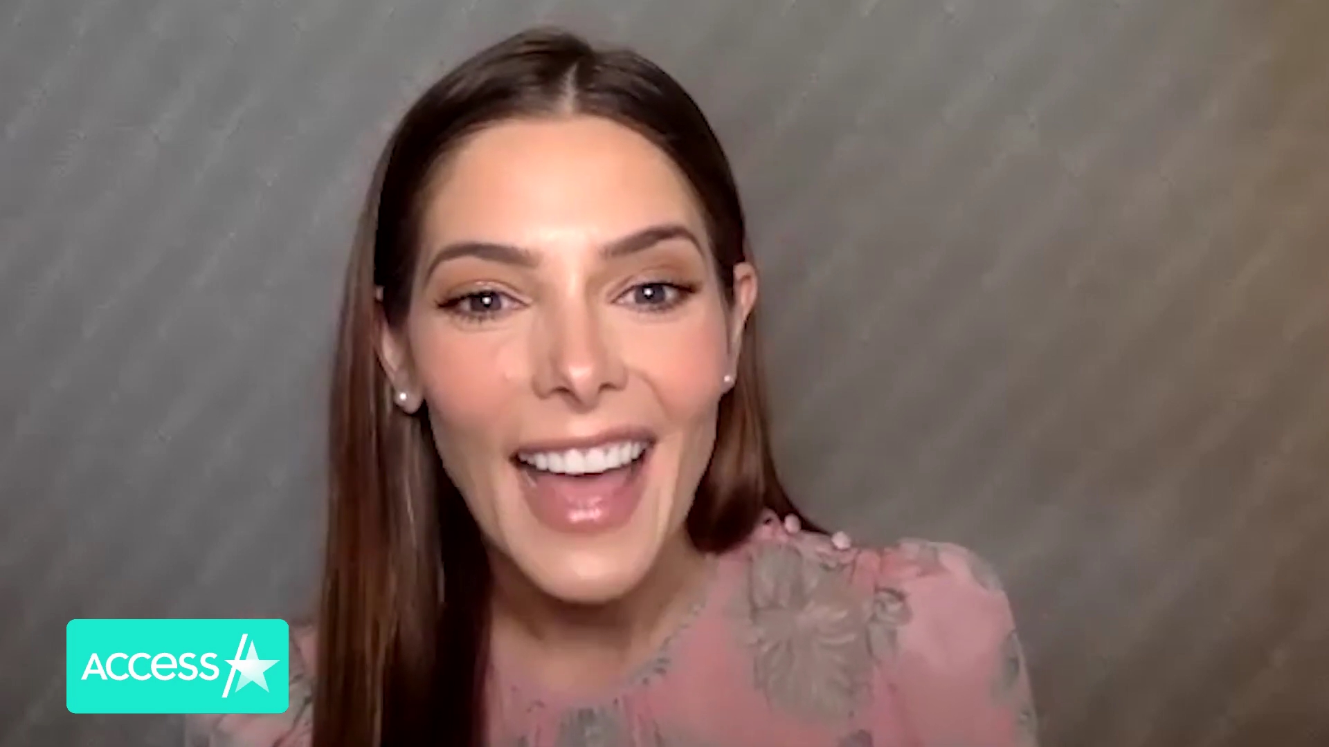 Ashley-Greene-dot-nl_AftermathPressJunket-AccesHollywood0184.jpg
