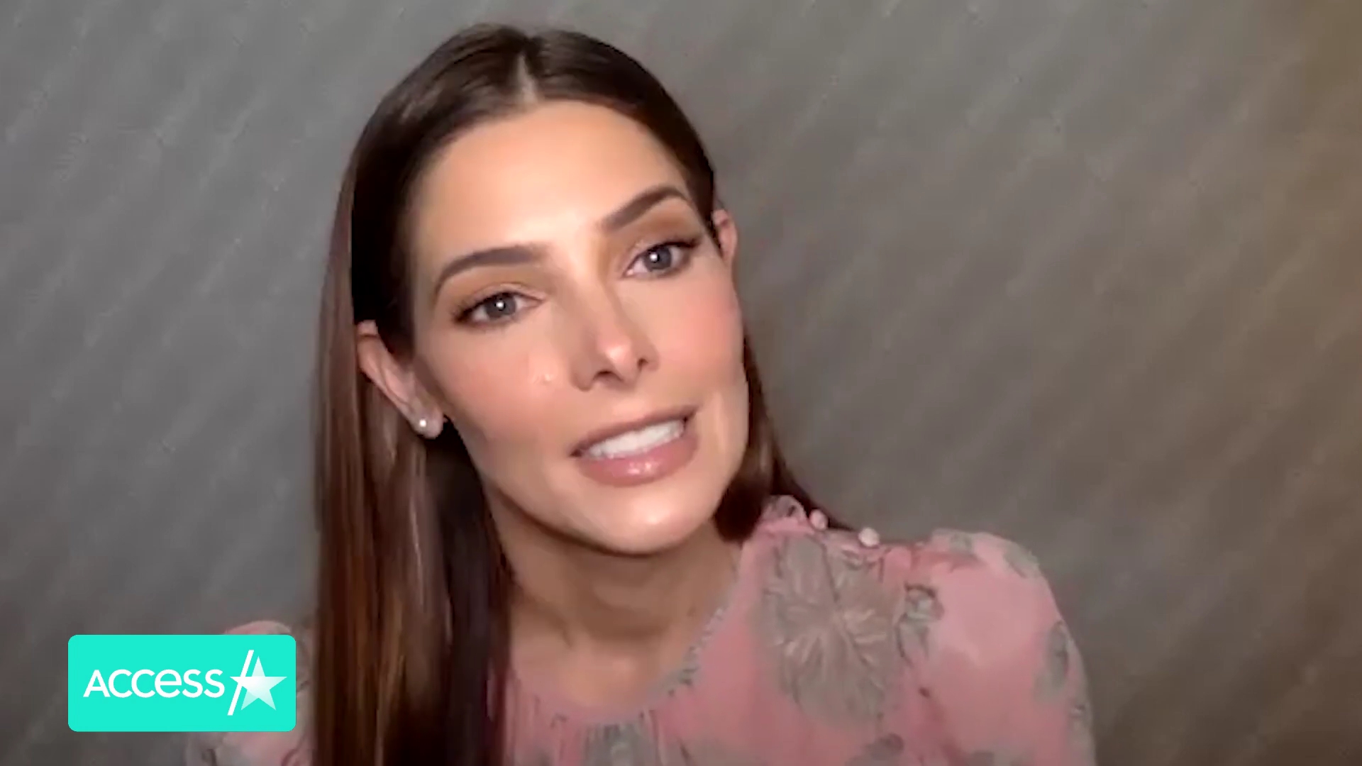 Ashley-Greene-dot-nl_AftermathPressJunket-AccesHollywood0204.jpg
