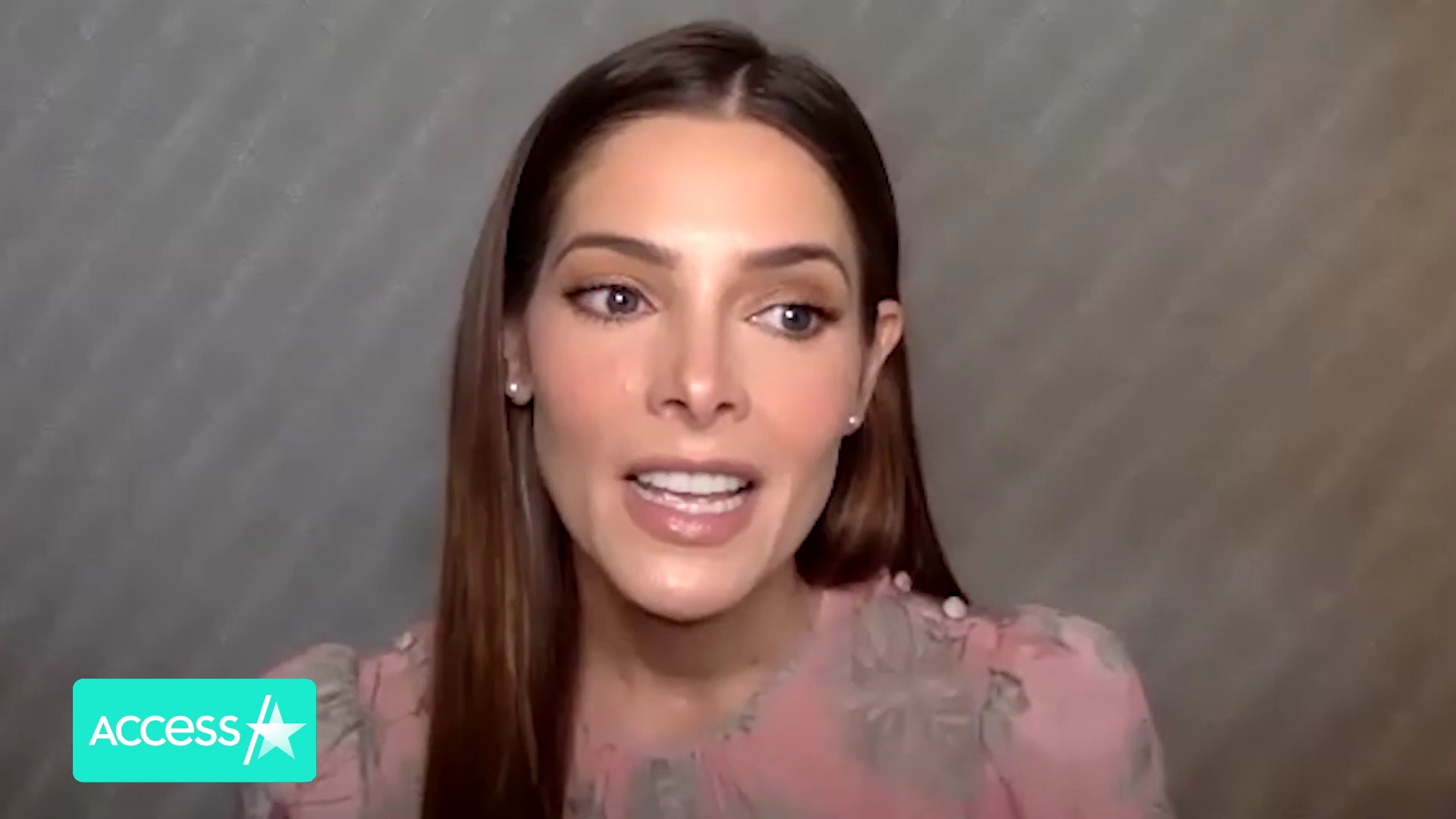 Ashley-Greene-dot-nl_AftermathPressJunket-AccesHollywood0276.jpg