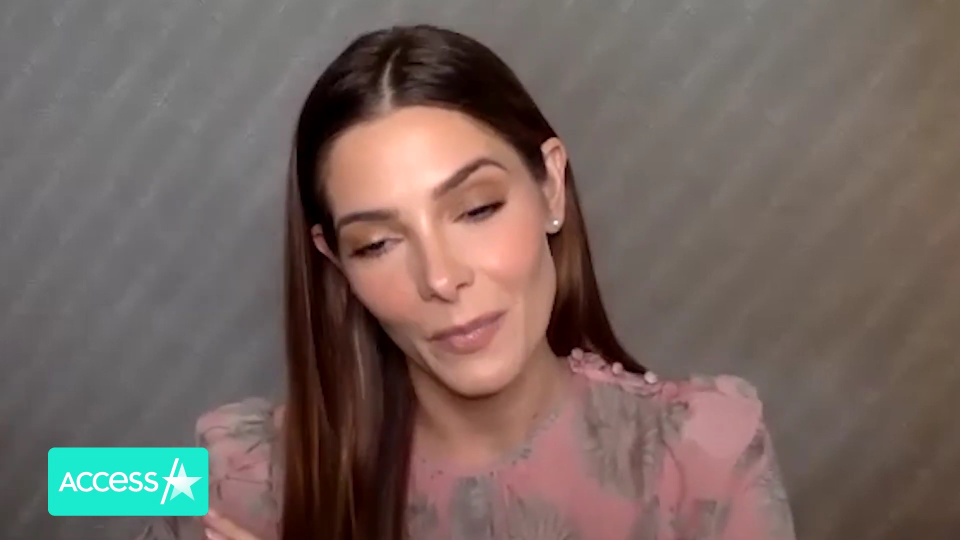 Ashley-Greene-dot-nl_AftermathPressJunket-AccesHollywood0283.jpg