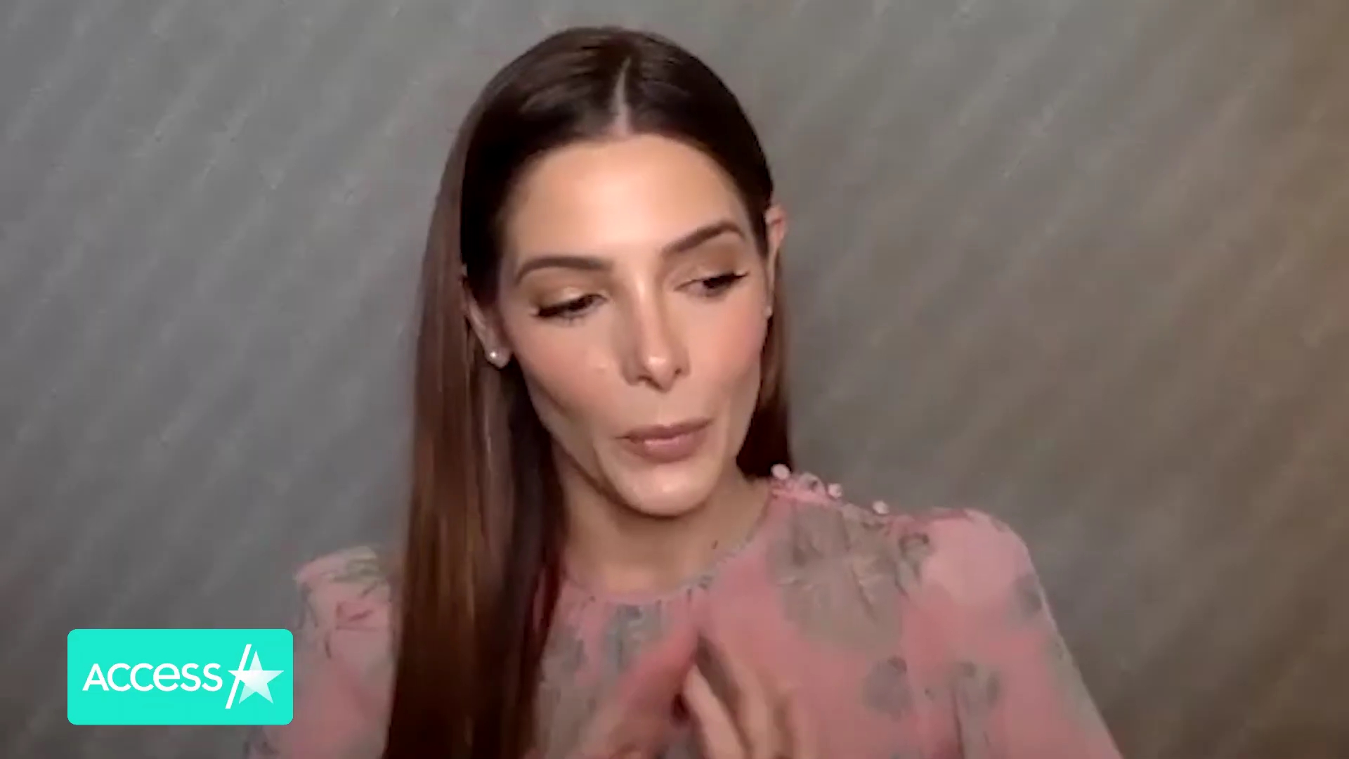 Ashley-Greene-dot-nl_AftermathPressJunket-AccesHollywood0412.jpg