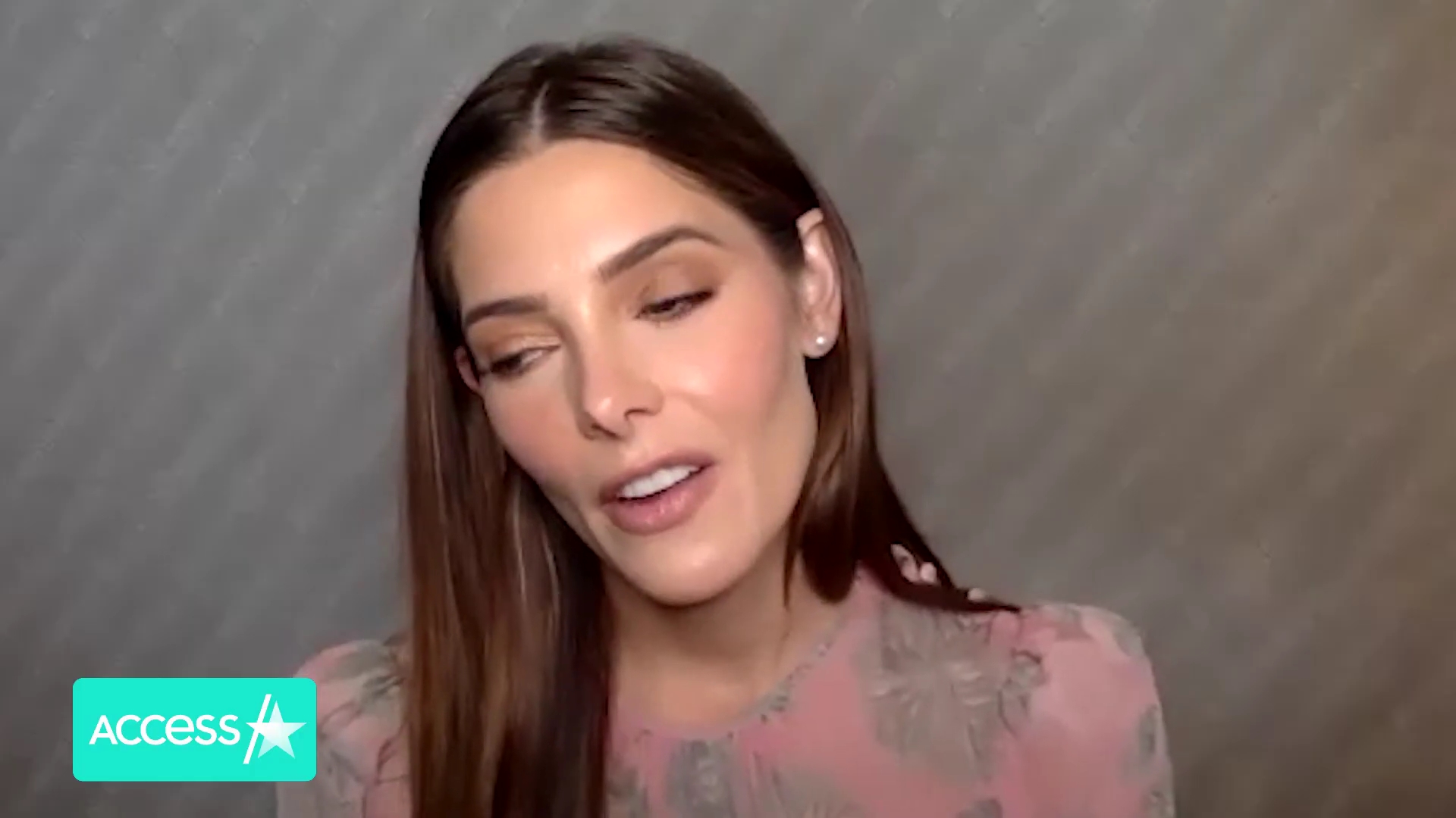Ashley-Greene-dot-nl_AftermathPressJunket-AccesHollywood0467.jpg