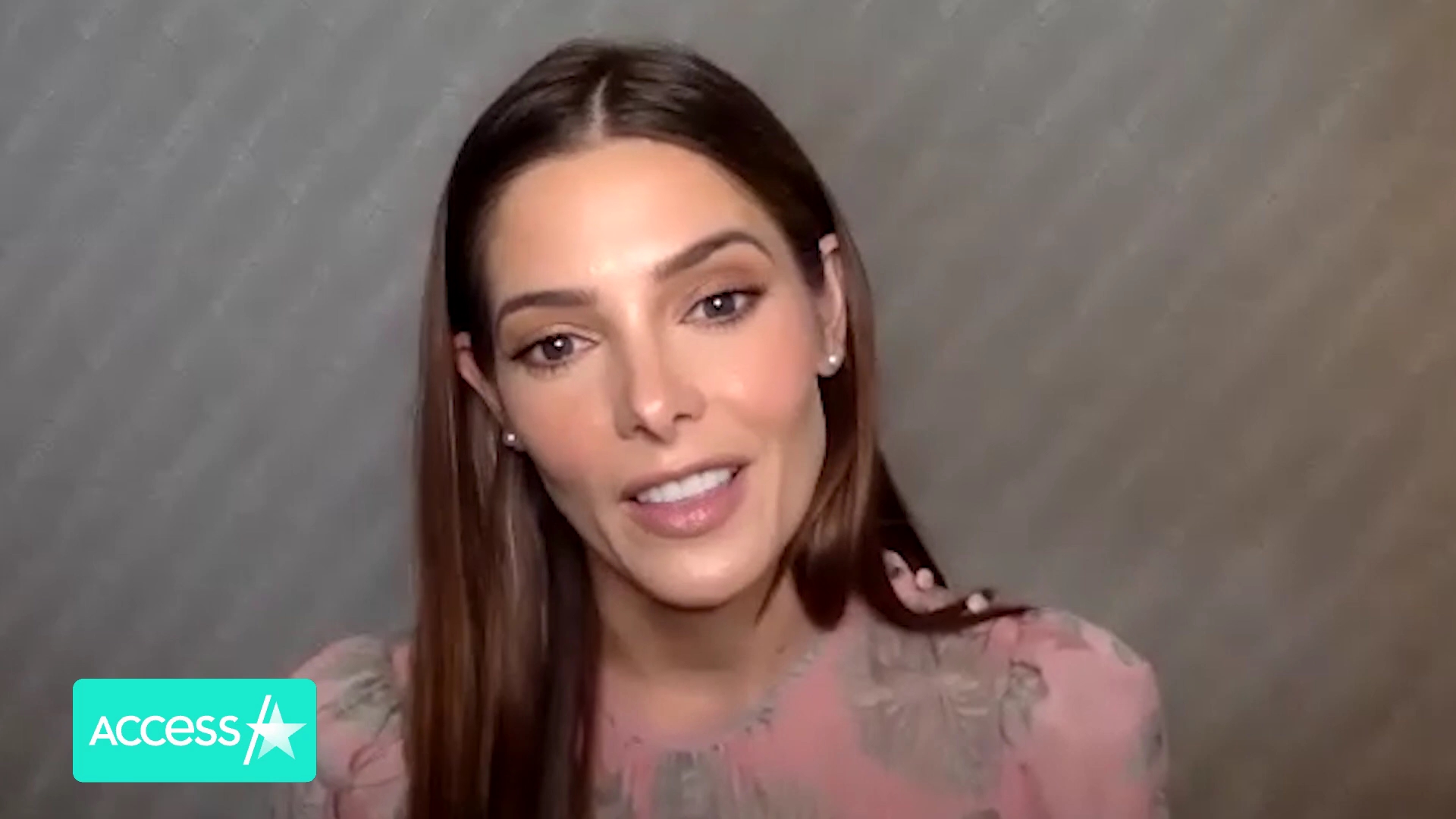Ashley-Greene-dot-nl_AftermathPressJunket-AccesHollywood0479.jpg