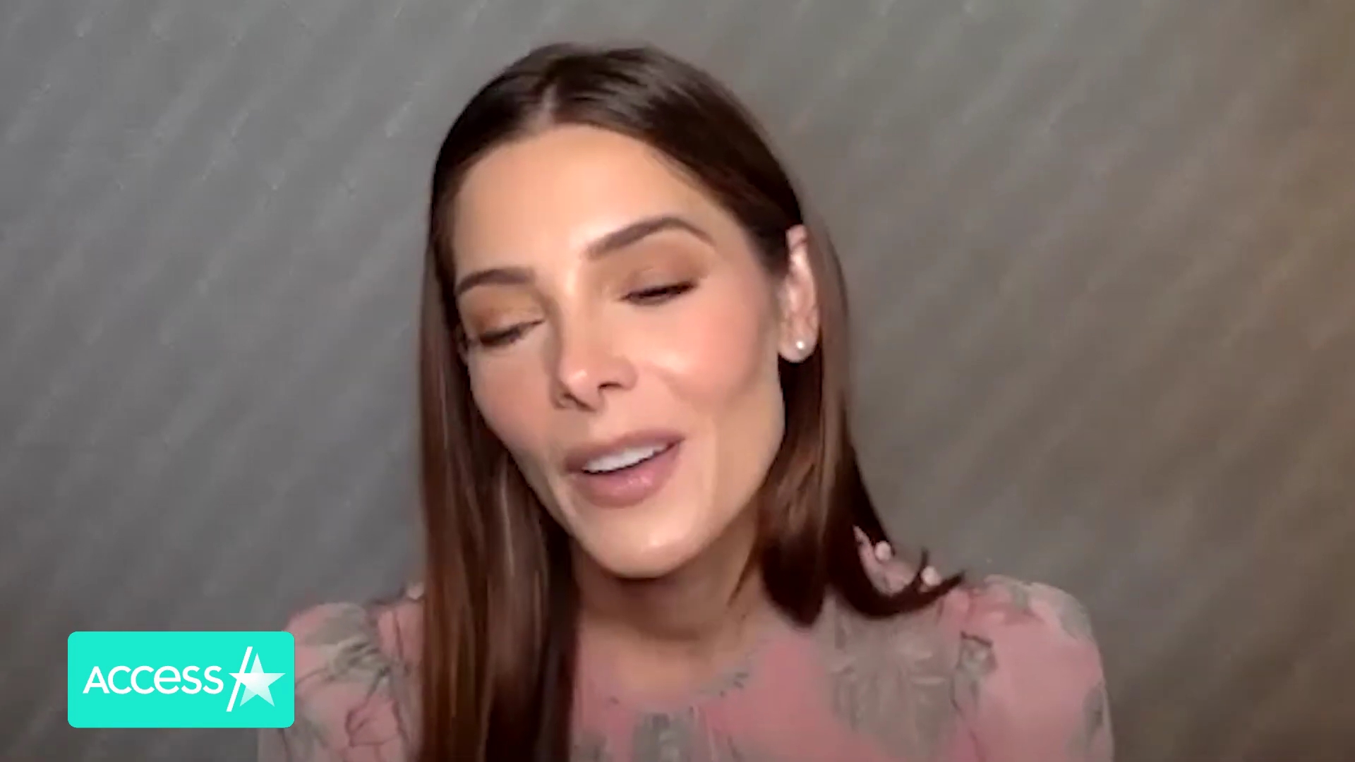 Ashley-Greene-dot-nl_AftermathPressJunket-AccesHollywood0497.jpg