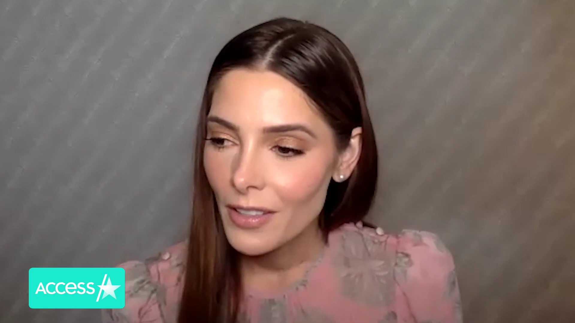 Ashley-Greene-dot-nl_AftermathPressJunket-AccesHollywood0537.jpg