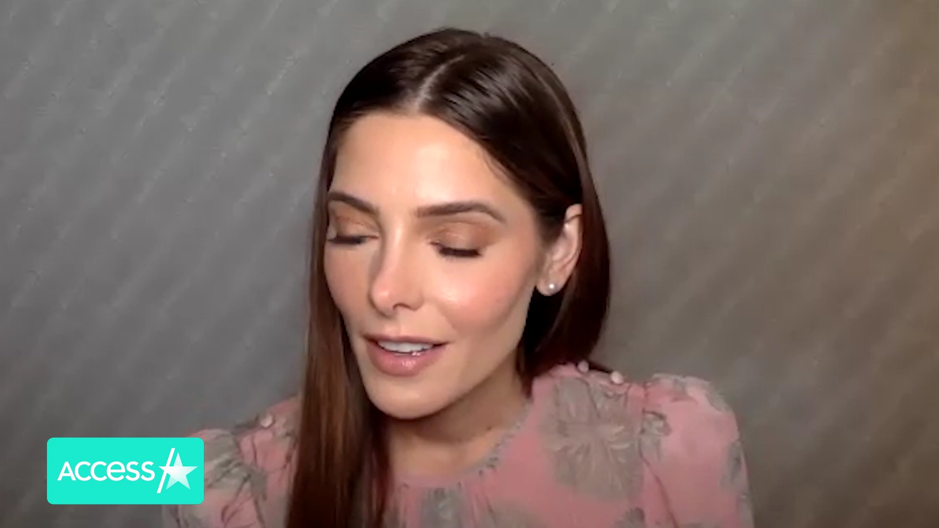 Ashley-Greene-dot-nl_AftermathPressJunket-AccesHollywood0538.jpg