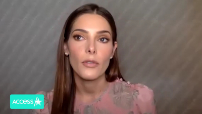 Ashley-Greene-dot-nl_AftermathPressJunket-AccesHollywood0175.jpg