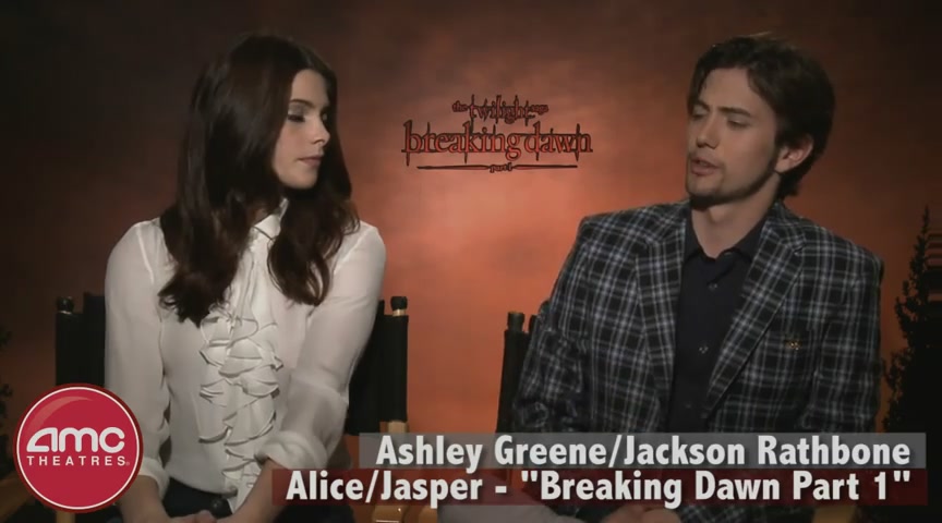 Ashley-Greene-dot-nl_BreakingDawnInterview-AMCTheatres0019.jpg