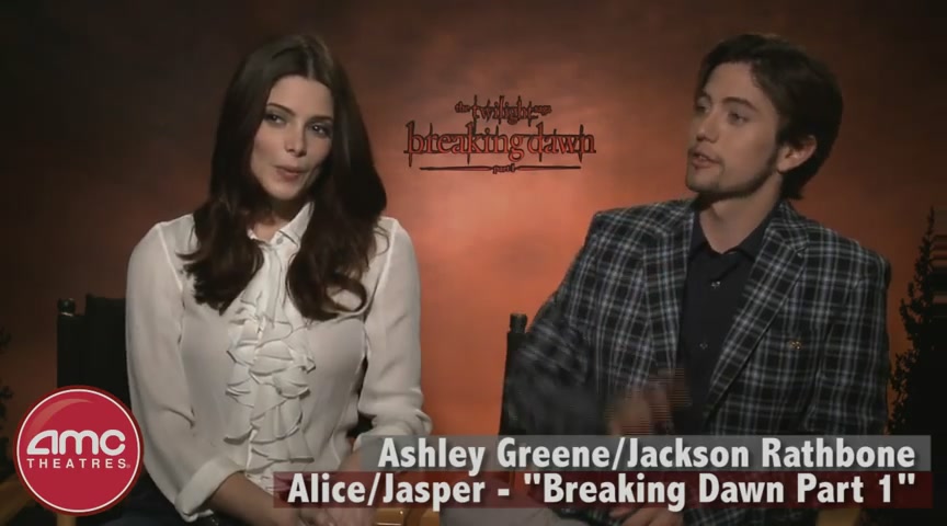 Ashley-Greene-dot-nl_BreakingDawnInterview-AMCTheatres0029.jpg