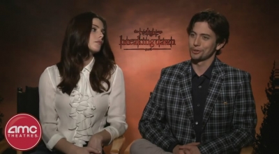 Ashley-Greene-dot-nl_BreakingDawnInterview-AMCTheatres0045.jpg