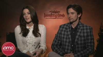 Ashley-Greene-dot-nl_BreakingDawnInterview-AMCTheatres0073.jpg