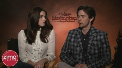 Ashley-Greene-dot-nl_BreakingDawnInterview-AMCTheatres0143.jpg