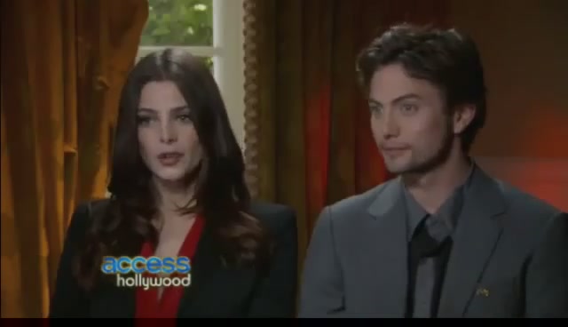 Ashley-Greene-dot-nl_BreakingDawnInterview-AccesHollywood0002.jpg