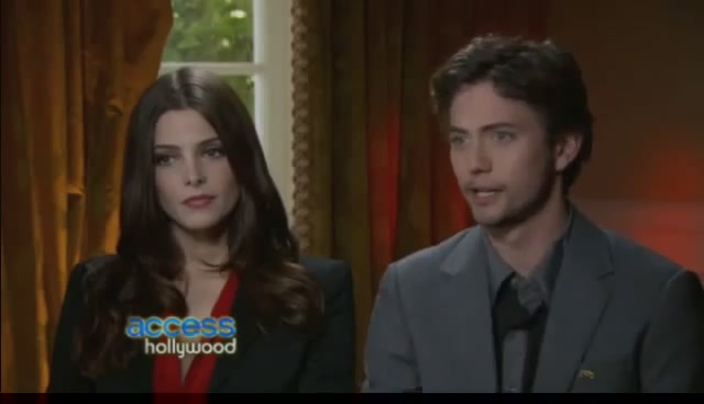 Ashley-Greene-dot-nl_BreakingDawnInterview-AccesHollywood0021.jpg