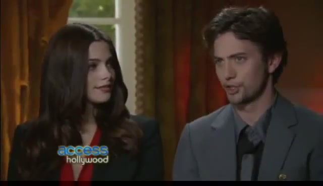 Ashley-Greene-dot-nl_BreakingDawnInterview-AccesHollywood0100.jpg