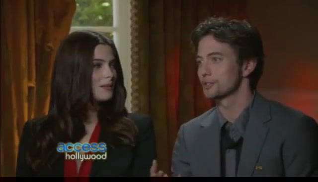 Ashley-Greene-dot-nl_BreakingDawnInterview-AccesHollywood0110.jpg