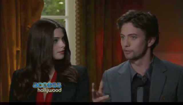 Ashley-Greene-dot-nl_BreakingDawnInterview-AccesHollywood0123.jpg