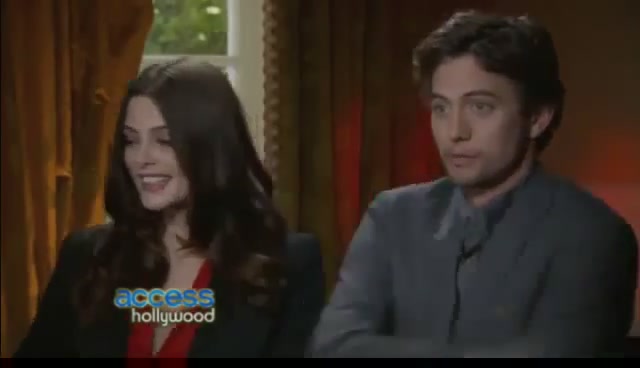 Ashley-Greene-dot-nl_BreakingDawnInterview-AccesHollywood0131.jpg