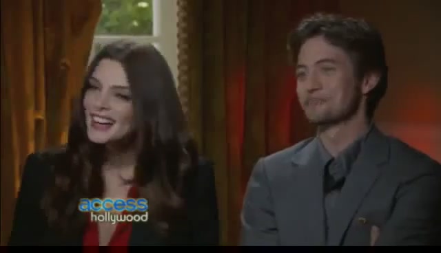 Ashley-Greene-dot-nl_BreakingDawnInterview-AccesHollywood0139.jpg